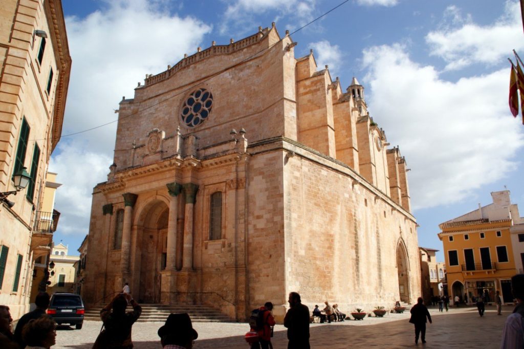 Katedrála v Ciutadelle na Menorce z roku 1362.